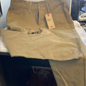 Men’s 502 Levi corduroys 33 x 30 new with tags